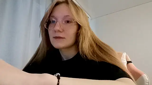 Snapshot of LauraTurber chatting on May 26, 2026, 3:08 pm LauraTurber online show from May 26, 2026, 3:08 pm