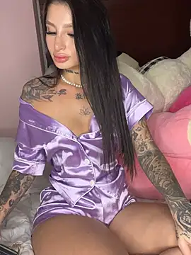 Snapshot of natali_gray chatting on June 2, 2026, 1:18 am natali gray online show from June 2, 2026, 1:18 am