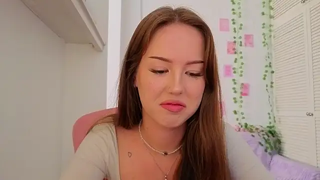 silver grl online show from July 15, 2026, 12:49 am