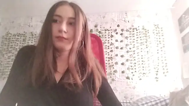 Snapshot of Pollykiss chatting on July 30, 2026, 10:36 am Pollykiss online show from July 30, 2026, 10:36 am