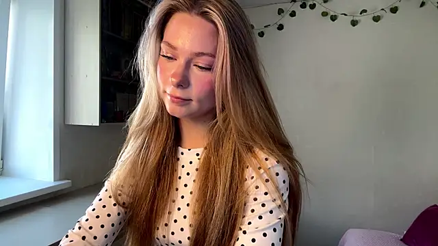 Snapshot of JulietFekete chatting on May 31, 2026, 10:11 am JulietFekete online show from May 31, 2026, 10:11 am