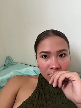 Snapshot of bellaroch chatting on June 20, 2026, 4:43 pm bellaroch online show from June 20, 2026, 4:43 pm