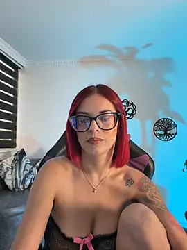 Snapshot of HaileeBeer_ chatting on May 21, 2026, 9:55 pm HaileeBeer online show from May 21, 2026, 9:55 pm