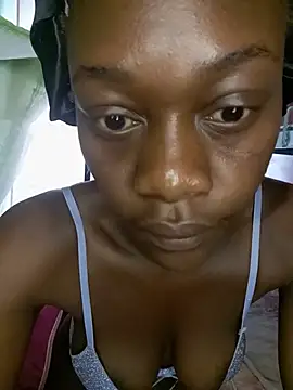 Paulahaze online show from July 6, 2026, 6:32 am
