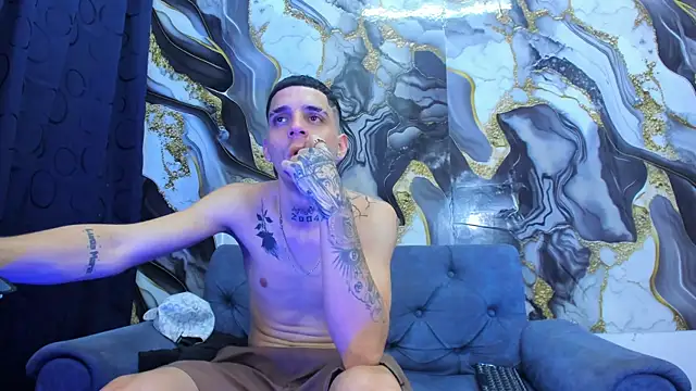 Snapshot of boy_max_latin chatting on July 8, 2026, 3:27 pm boy max latin online show from July 8, 2026, 3:27 pm