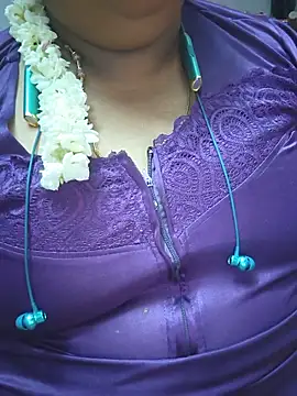Snapshot of geetha431 chatting on June 27, 2026, 5:07 pm geetha431 online show from June 27, 2026, 5:07 pm