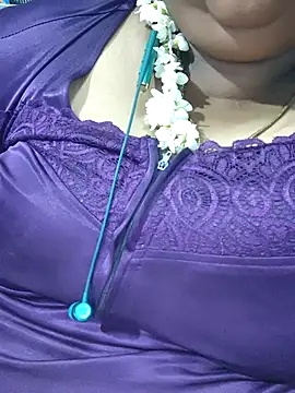 Snapshot of geetha431 chatting on July 15, 2026, 5:40 pm geetha431 online show from July 15, 2026, 5:40 pm