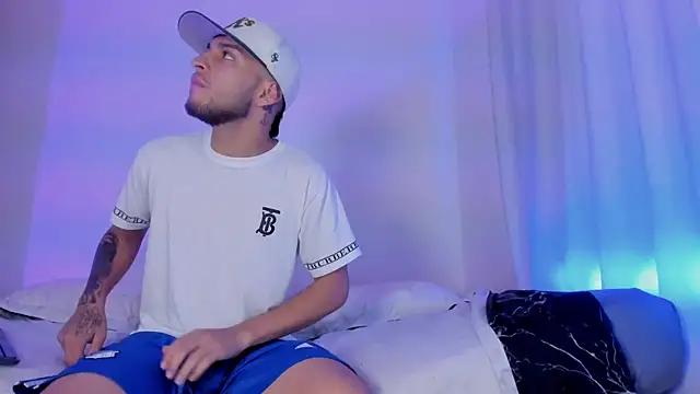  Kevin xxx online show from October 12, 2025, 10:47 am