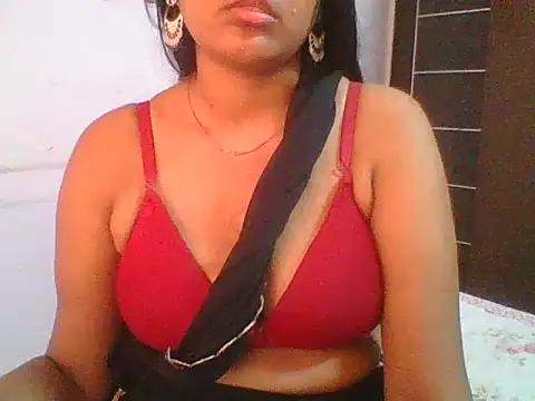 Snapshot of Xshona_2 chatting on May 31, 2026, 5:48 am Xshona 2 online show from May 31, 2026, 5:48 am