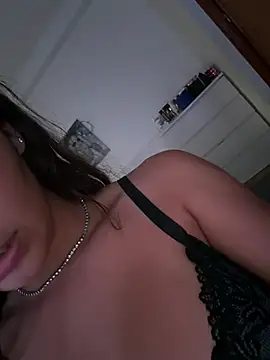 Snapshot of Candy_lyx chatting on June 24, 2026, 5:56 pm Candy lyx online show from June 24, 2026, 5:56 pm