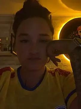Snapshot of Lorenill chatting on June 24, 2026, 1:37 am Lorenill online show from June 24, 2026, 1:37 am