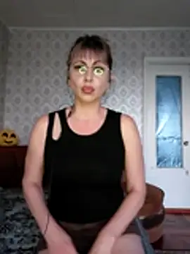 Kitty-MEOWW online show from May 24, 2026, 3:50 pm