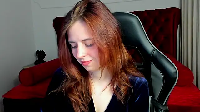 FreyaVeys online show from June 18, 2026, 5:08 am