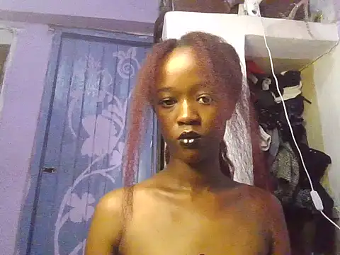 Snapshot of Dark_chocolatepythia chatting on July 6, 2026, 10:45 pm Dark chocolatepythia online show from July 6, 2026, 10:45 pm