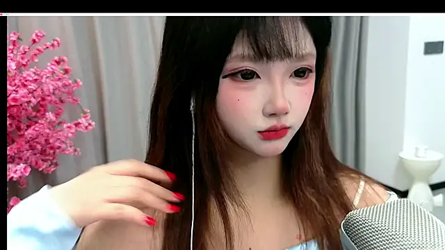 yan-0705 online show from May 29, 2026, 11:41 am