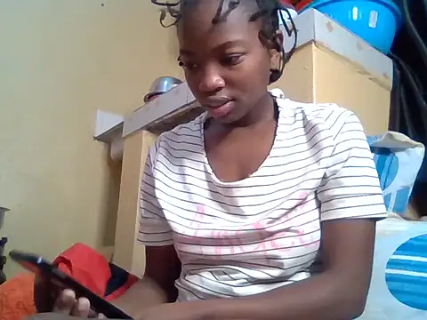 aliana082169 online show from July 10, 2026, 5:01 am