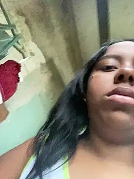 jhenannyy online show from July 22, 2026, 9:34 am