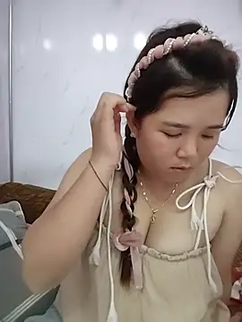 baby rose026 online show from June 27, 2026, 2:12 pm