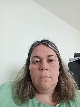 Snapshot of chattedebretagne chatting on May 26, 2026, 5:42 pm chattedebretagne online show from May 26, 2026, 5:42 pm