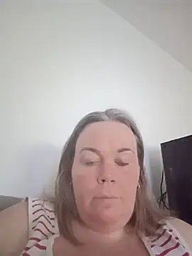 Snapshot of chattedebretagne chatting on June 27, 2026, 7:08 pm chattedebretagne online show from June 27, 2026, 7:08 pm
