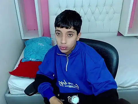 jl brayan12 online show from May 23, 2026, 3:27 pm