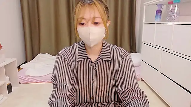 Riona H online show from June 1, 2026, 11:12 am