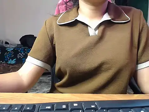 Flirty Apsara online show from June 1, 2026, 3:03 pm