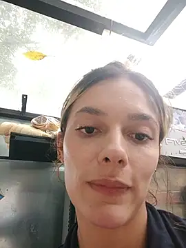Snapshot of karenarango chatting on July 4, 2026, 10:16 pm karenarango online show from July 4, 2026, 10:16 pm