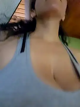 LUCI LOVE online show from December 19, 2024, 4:35 pm