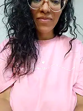 LUCI LOVE online show from January 25, 2025, 3:09 pm