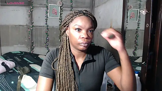 Snapshot of kenyaCocoa chatting on June 1, 2026, 7:26 pm kenyaCocoa online show from June 1, 2026, 7:26 pm