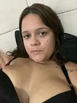 Snapshot of Laryssinha_69 chatting on June 1, 2026, 10:00 pm Laryssinha 69 online show from June 1, 2026, 10:00 pm