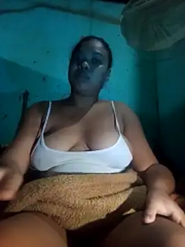 mygatinha69 online show from June 19, 2026, 10:35 pm