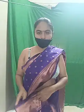 Snapshot of sakshi_moni chatting on July 7, 2026, 4:22 pm sakshi moni online show from July 7, 2026, 4:22 pm