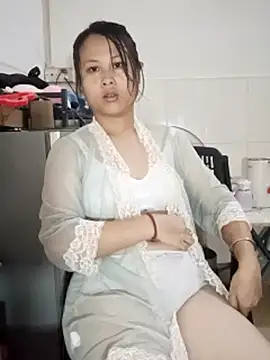 qiyan--mei online show from June 2, 2026, 12:29 pm