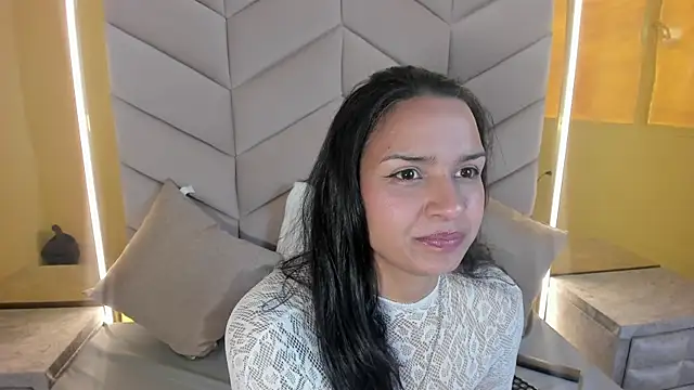 Snapshot of Nova_Aura chatting on May 26, 2026, 12:12 pm Nova Aura online show from May 26, 2026, 12:12 pm