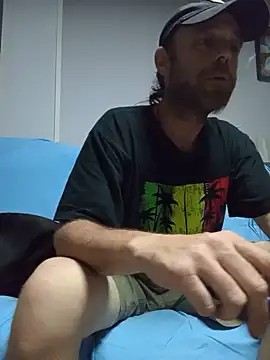 Toni13 1983 online show from June 6, 2026, 10:03 pm