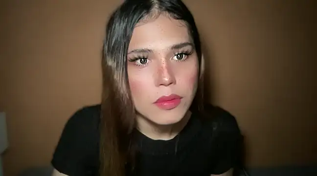 Snapshot of Nami_Campbell chatting on December 21, 2024, 8:39 am Nami Campbell online show from December 21, 2024, 8:39 am