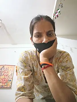 Snapshot of Neha-ji chatting on June 30, 2026, 12:33 am Neha-ji online show from June 30, 2026, 12:33 am