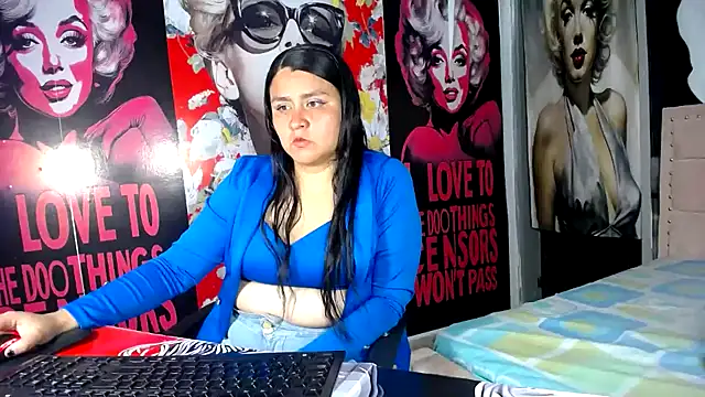 BaddieLuxe  online show from May 24, 2026, 10:20 am