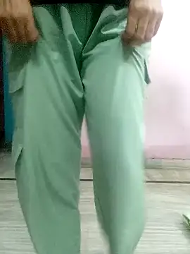 Snapshot of Bhavyaa-Sharma chatting on June 16, 2026, 4:37 am Bhavyaa-Sharma online show from June 16, 2026, 4:37 am