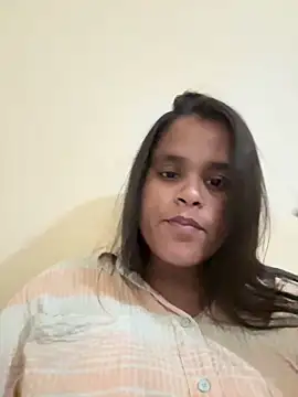 Snapshot of varsha_00 chatting on May 31, 2026, 4:25 pm varsha 00 online show from May 31, 2026, 4:25 pm