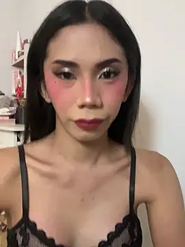 CassandraLovve online show from July 11, 2026, 8:06 am