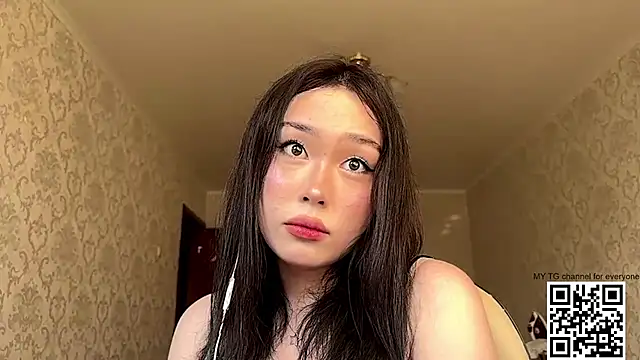 Snapshot of LilowNax chatting on June 19, 2026, 2:10 pm LilowNax online show from June 19, 2026, 2:10 pm