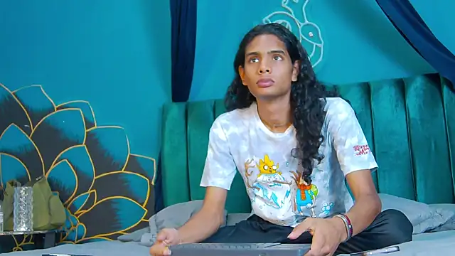 Snapshot of maxi_max0 chatting on July 18, 2026, 7:28 pm maxi max0 online show from July 18, 2026, 7:28 pm