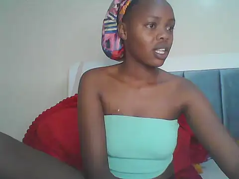 Snapshot of Goodlukinpussy chatting on June 4, 2026, 7:47 am Goodlukinpussy online show from June 4, 2026, 7:47 am