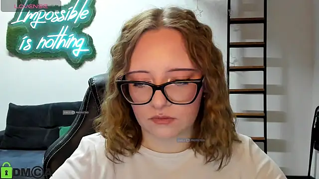 JuliNy x online show from May 29, 2026, 1:09 pm