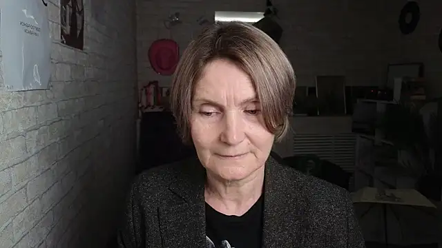 Snapshot of Mabel_Magic chatting on June 1, 2026, 6:04 am Mabel Magic online show from June 1, 2026, 6:04 am