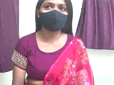 Snapshot of Queen_Priti chatting on June 1, 2026, 11:56 am Queen Priti online show from June 1, 2026, 11:56 am