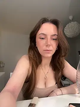 Cherry-Bean online show from May 31, 2026, 6:04 pm